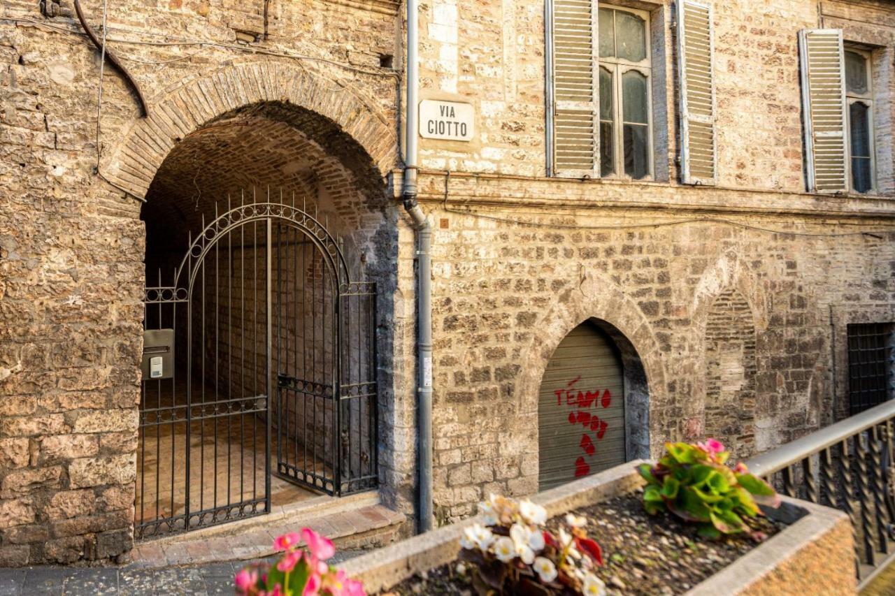 La Casa Dell'Artista Leilighet Assisi Eksteriør bilde